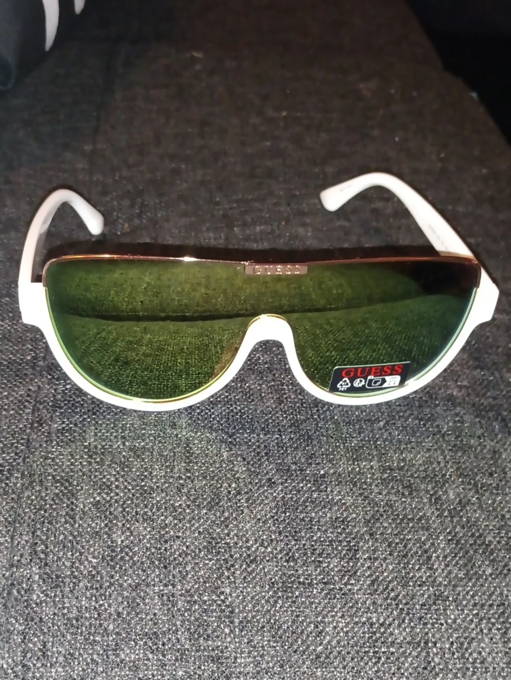 GUESS White And Gold Frame Sunglasses
